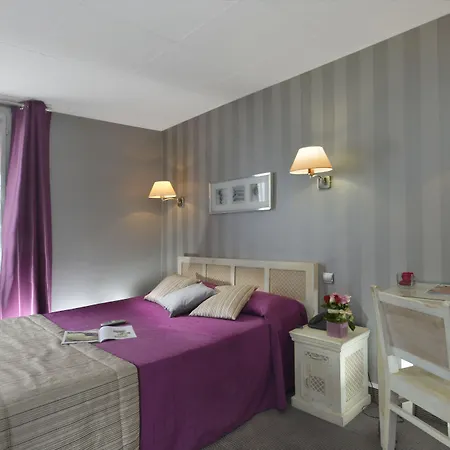 Carladez Cambronne-3